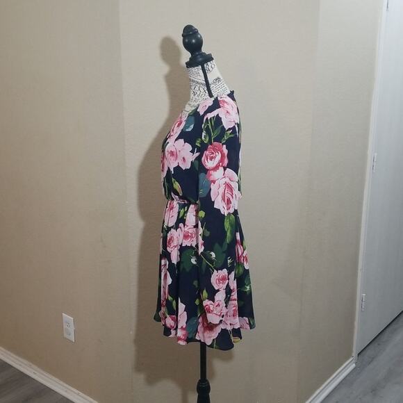 Tobi floral‎ dress size medium - Picture 2 of 7